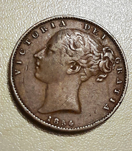 1854 victoria farthing coin - 1,